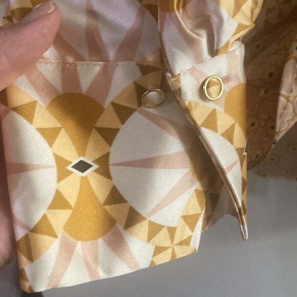 NWT House of Harlow 1960 Womens Neutral Geometric Print Satin Button-Down Blouse - Picture 7 of 10